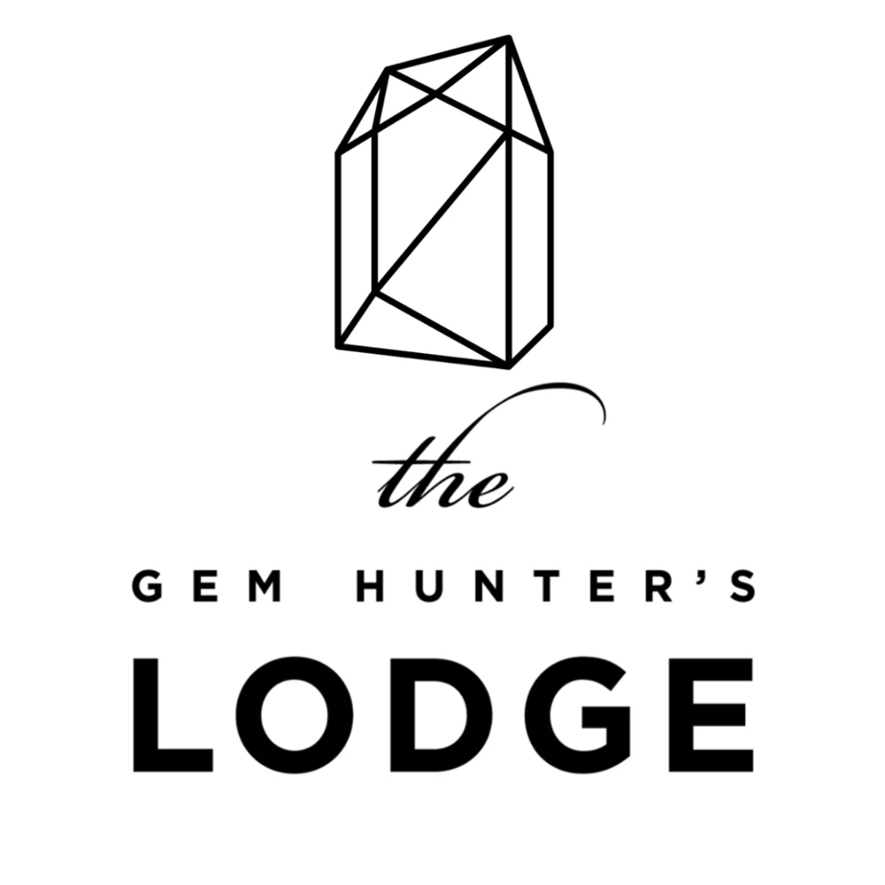 Lodge On Queen logo
