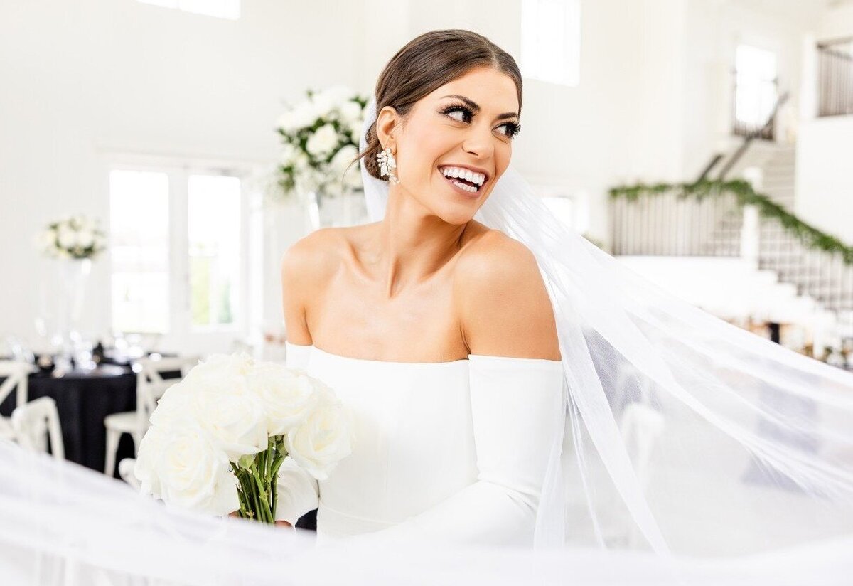 Windy City Glam - Best Chicago Bridal Wedding Hair & Makeup Artists logo